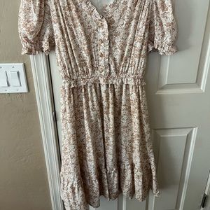 I’m selling this beautiful dark rosy/cream DownEast dress